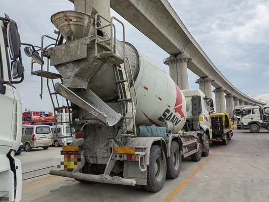 SANY 12 cubiques ont utilisé le camion SY412C-8S monté par camion de mélangeur concret avec le moteur de Hino