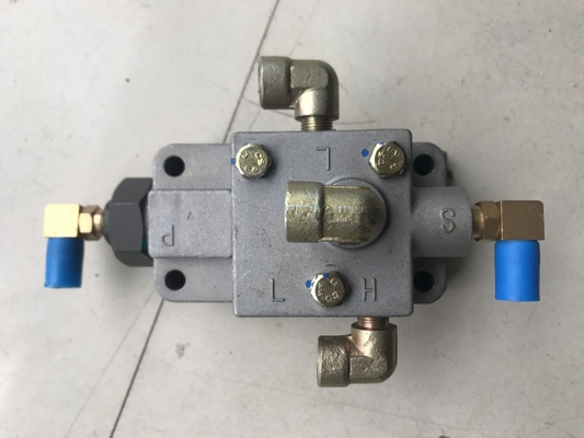 A220401000652 Servo Valve Transmission Fuller Slave Valve A-5000 A5000 FAST pour SANY CRANE Pièces de rechange