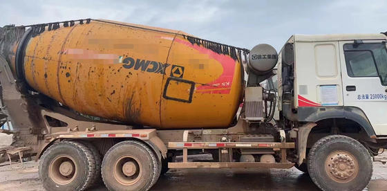 XCMG a utilisé le modèle 2015 du camion malaxeur à béton 12m3 XZJ5250GJBA1