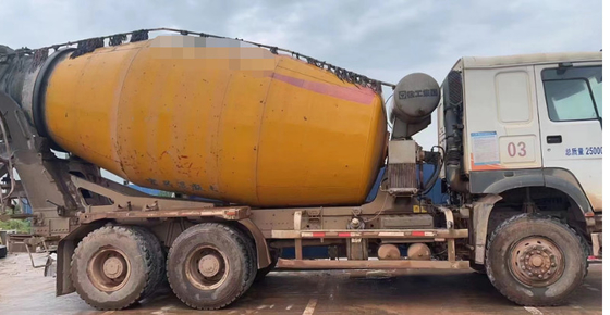 XCMG a utilisé le modèle 2015 du camion malaxeur à béton 12m3 XZJ5250GJBA1